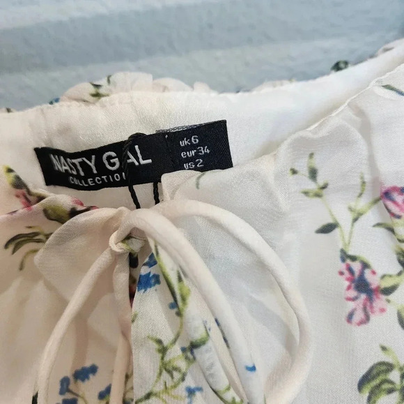 Nasty Gal floral dress - Picture 7 of 8